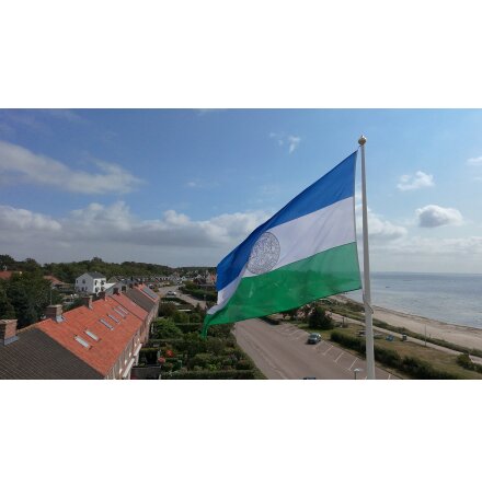 J�mtlandsflagga i flaggst�ng