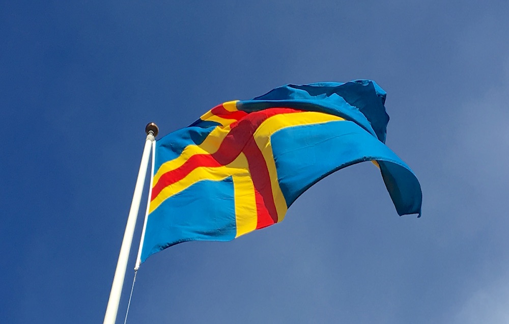Ålands Flagga - Köp din flagga hos FlaggorOnline.se